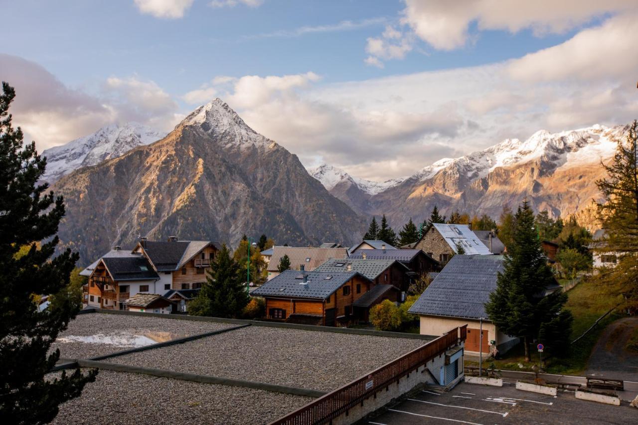 Aux Pieds Des Pistes, Les 2 Alpes Apartment Vénosc Екстериор снимка